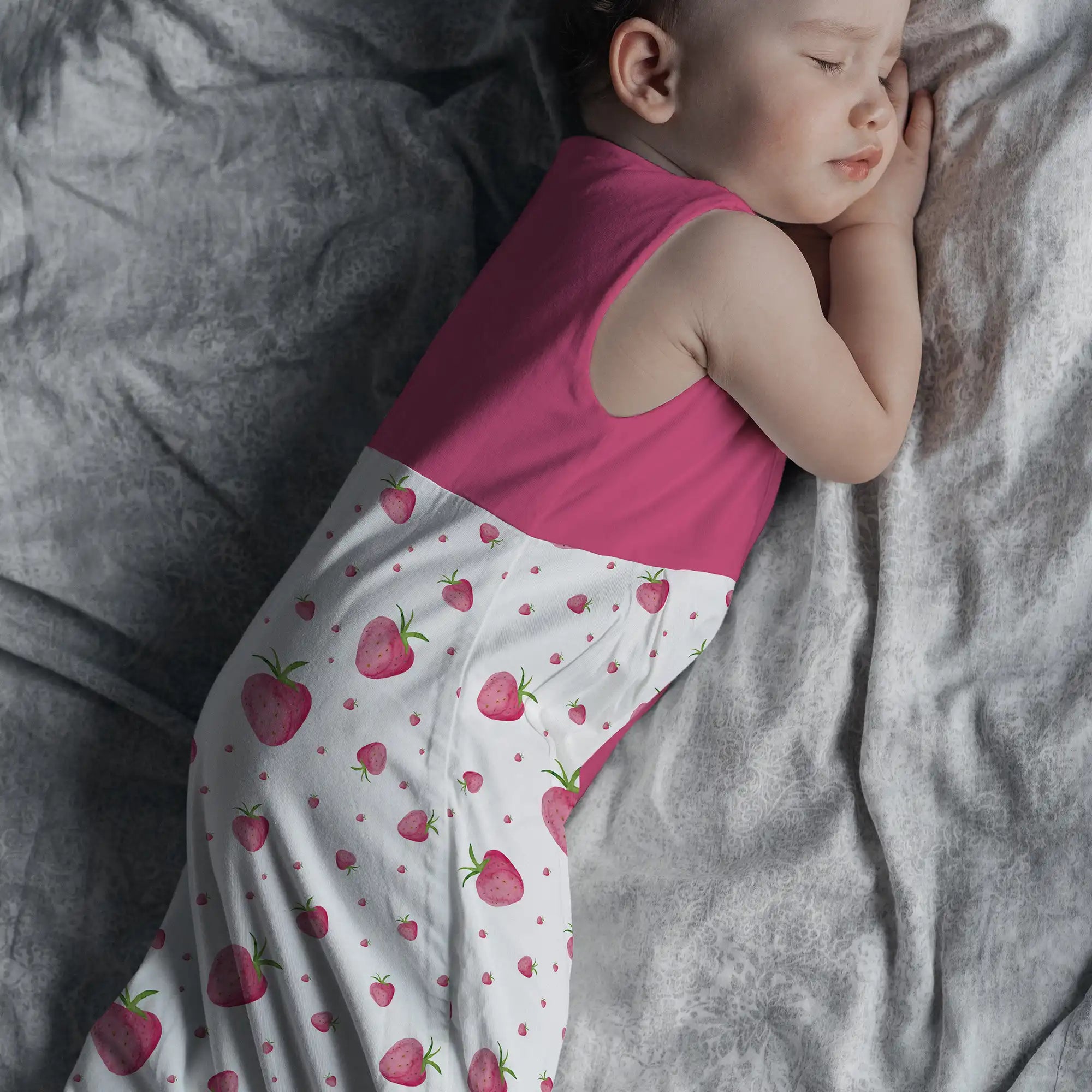 "Erdbeeren" Premium Jersey Schlafsack 1.0 TOG - Leslis