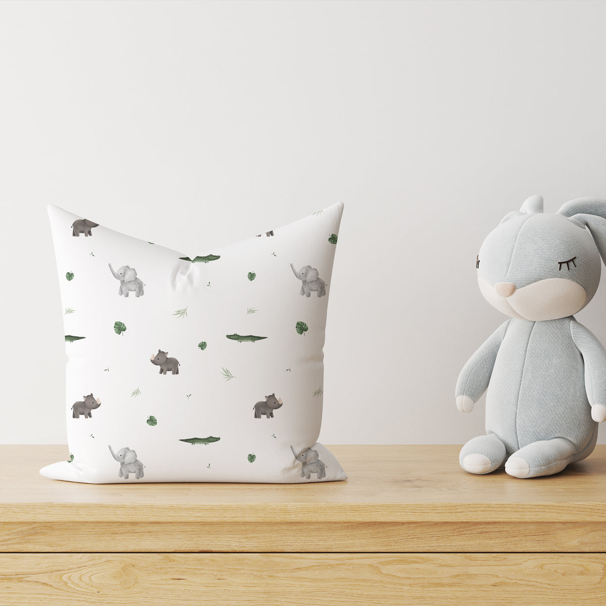 “Little Safari” – Premium decorative cushion