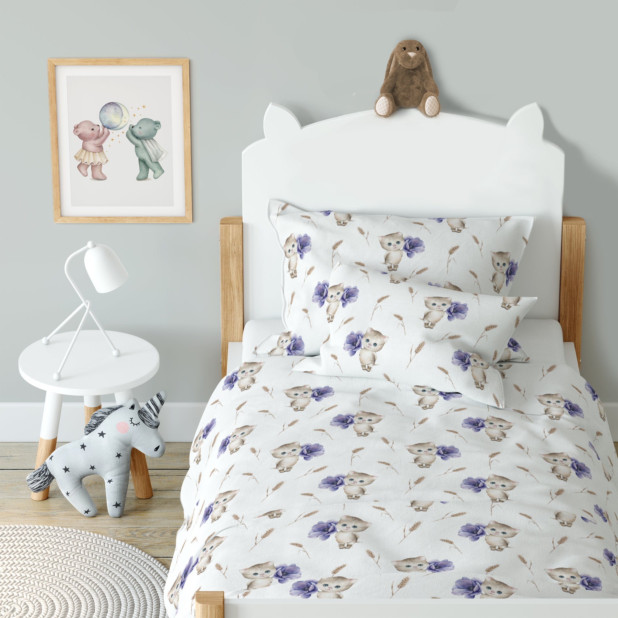 "Cat with flowers" premium children's bed linen