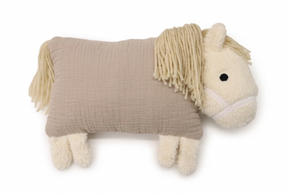 Beiges Kuschelpferd mit heller Mähne und weichen Beinen.